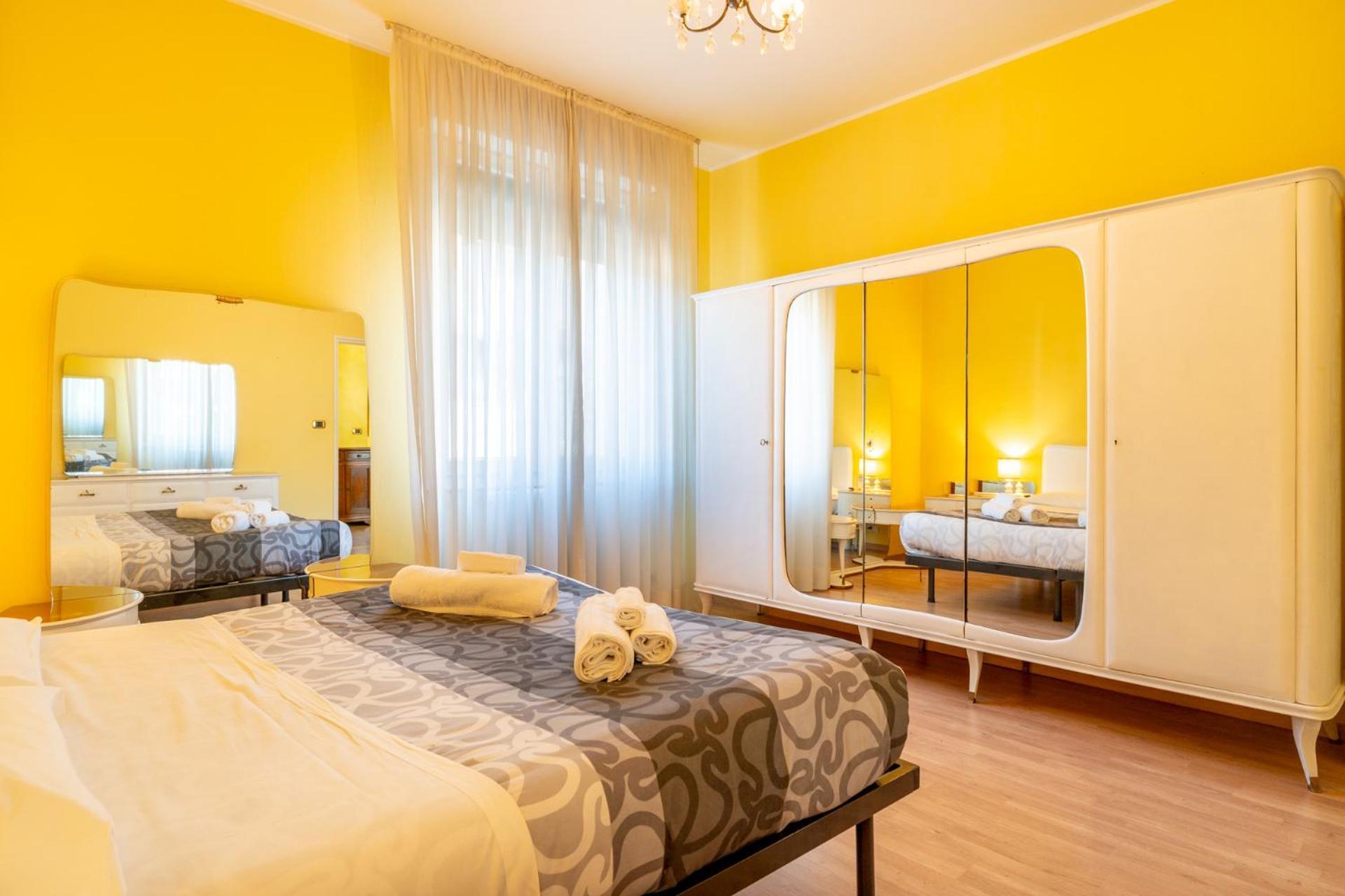 Spacious Apartment At Como Lake Mandello del Lario Exterior photo