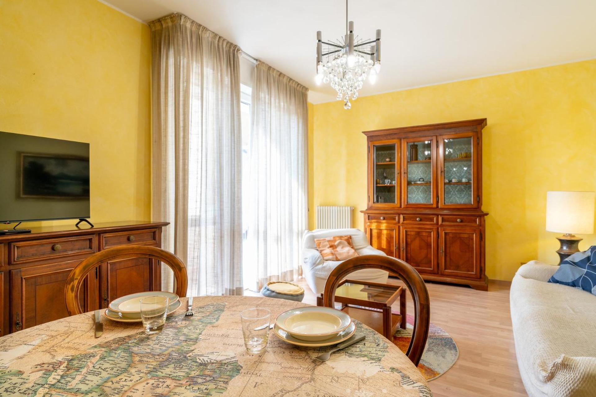 Spacious Apartment At Como Lake Mandello del Lario Exterior photo